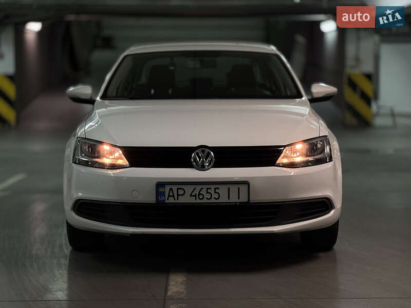 Volkswagen Jetta 2014