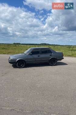 Седан Volkswagen Jetta 1988 в Березному