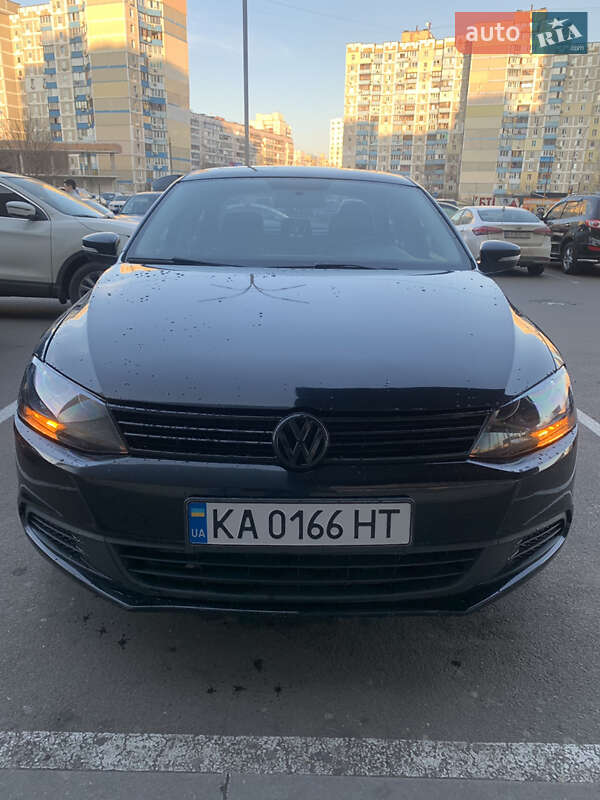 Седан Volkswagen Jetta 2011 в Києві