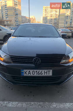 Седан Volkswagen Jetta 2011 в 