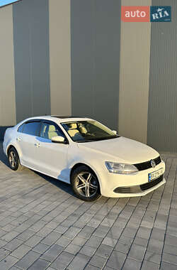 Седан Volkswagen Jetta 2014 в Хмельницком
