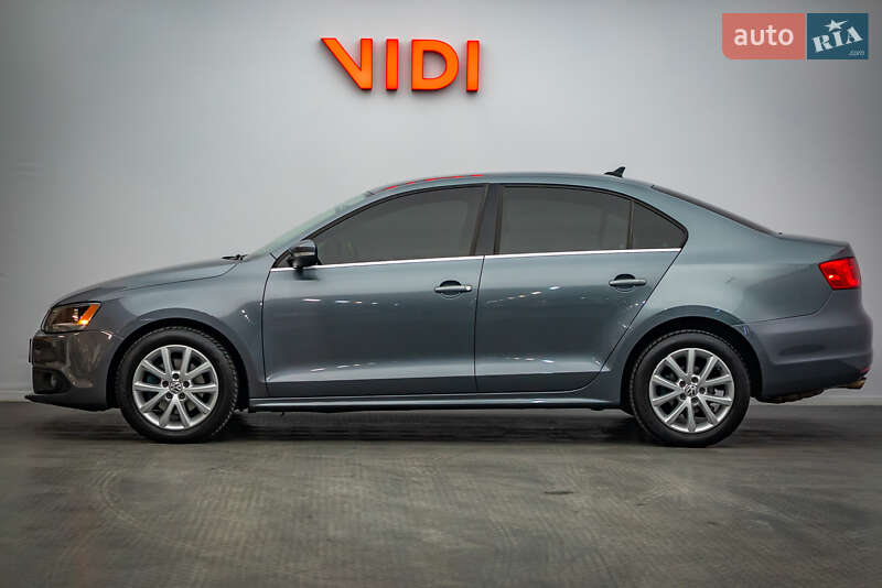 Седан Volkswagen Jetta 2013 в Києві