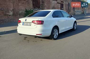 Седан Volkswagen Jetta 2017 в 