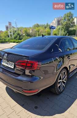 Седан Volkswagen Jetta 2013 в 