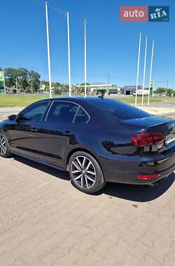 Седан Volkswagen Jetta 2013 в 