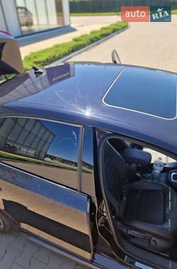 Седан Volkswagen Jetta 2013 в 
