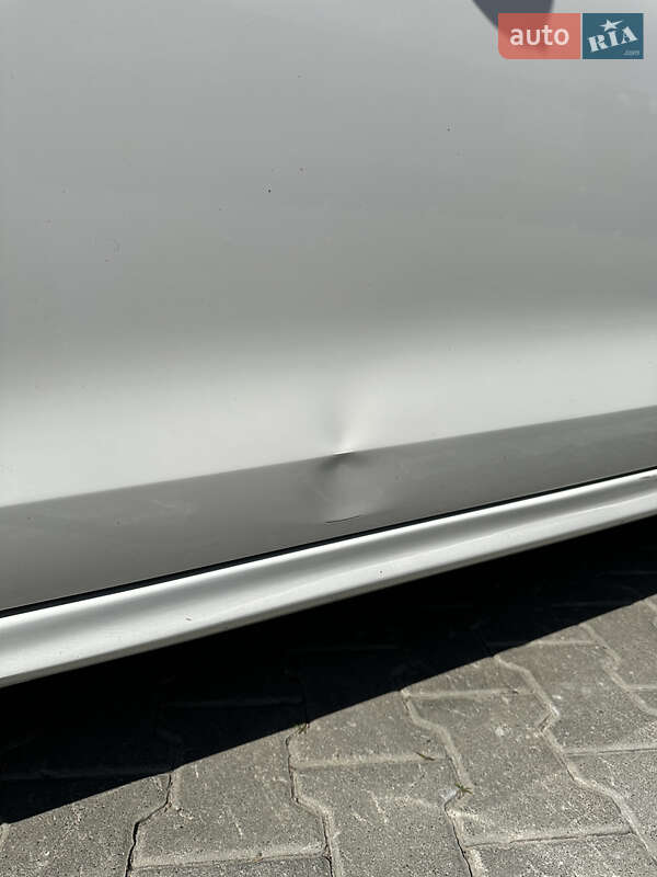 Седан Volkswagen Jetta 2010 в Вышгороде