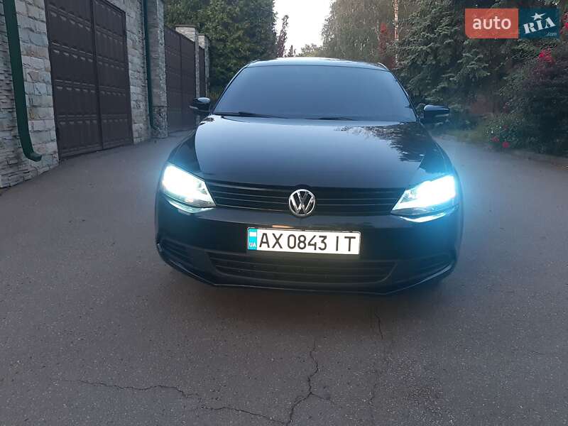Седан Volkswagen Jetta 2014 в Харькове