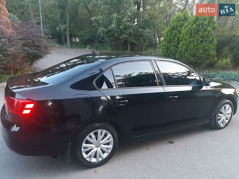 Седан Volkswagen Jetta 2014 в Харькове