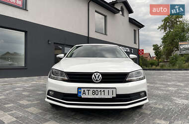 Седан Volkswagen Jetta 2016 в 