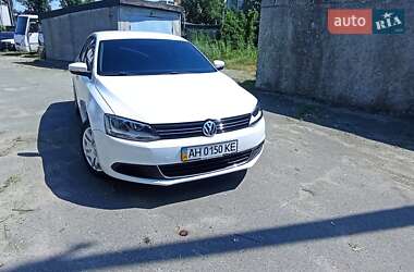 Седан Volkswagen Jetta 2013 в 
