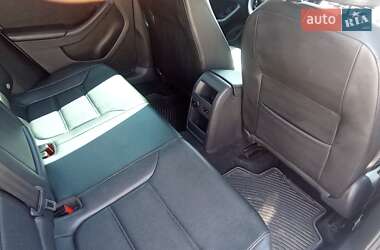 Седан Volkswagen Jetta 2013 в 