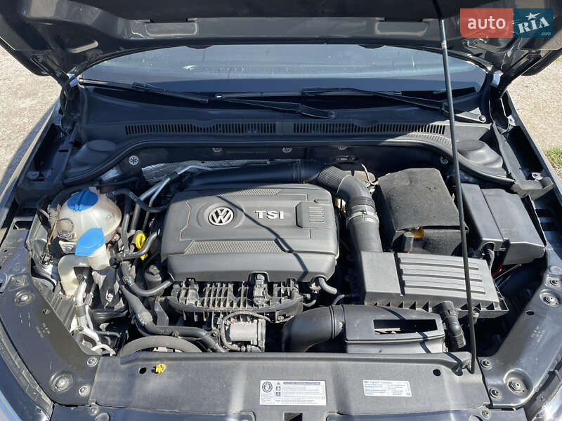 Седан Volkswagen Jetta 2013 в Подільську