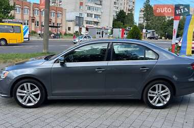 Седан Volkswagen Jetta 2015 в 