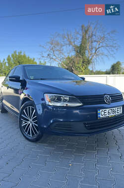 Седан Volkswagen Jetta 2014 в Черновцах