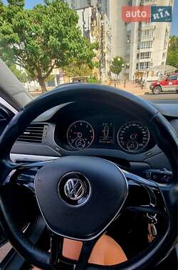 Седан Volkswagen Jetta 2012 в 
