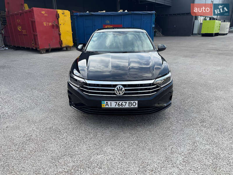 Седан Volkswagen Jetta 2018 в Києві