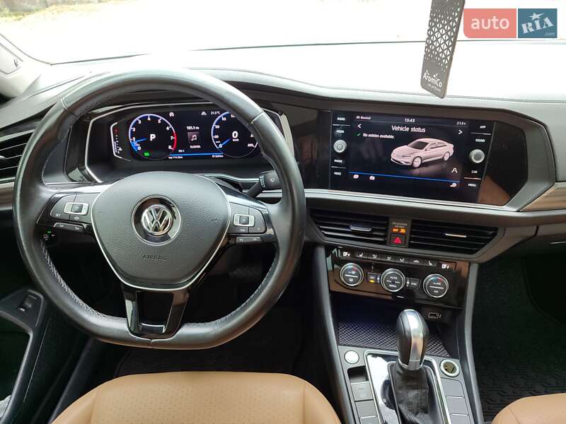Седан Volkswagen Jetta 2018 в Киеве