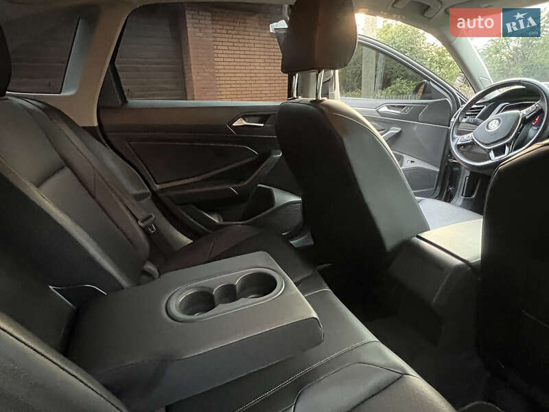 Седан Volkswagen Jetta 2018 в Кривом Роге