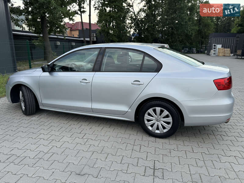 Седан Volkswagen Jetta 2011 в Киеве
