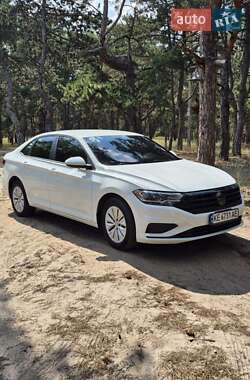 Седан Volkswagen Jetta 2018 в Дніпрі
