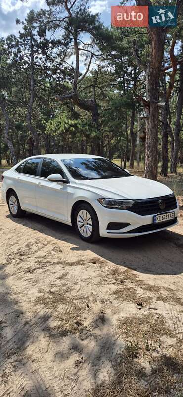 Седан Volkswagen Jetta 2018 в Днепре