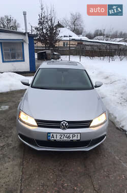 Седан Volkswagen Jetta 2012 в 