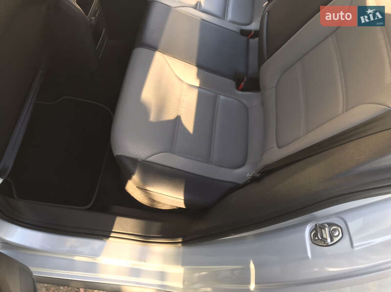 Седан Volkswagen Jetta 2012 в Яготині