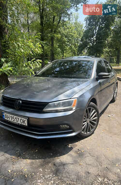 Седан Volkswagen Jetta 2015 в Києві