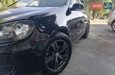Универсал Volkswagen Jetta 2012 в 