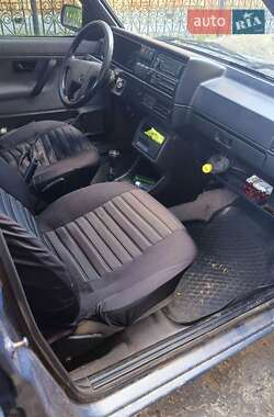 Седан Volkswagen Jetta 1988 в 