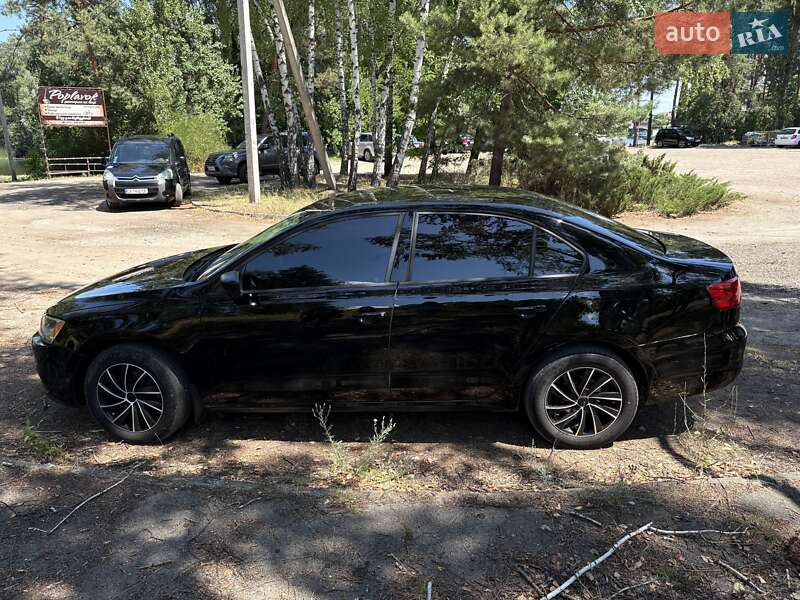 Седан Volkswagen Jetta 2012 в Черкасах