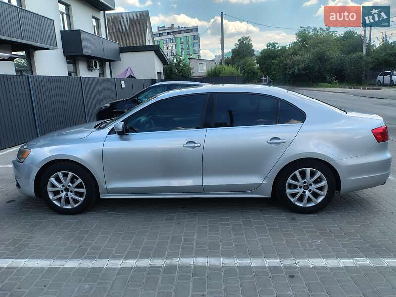 Седан Volkswagen Jetta 2013 в Киеве