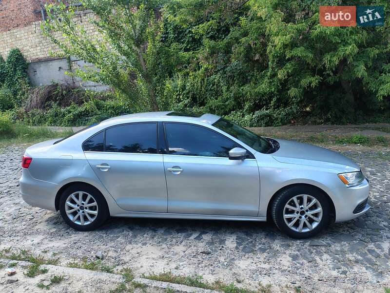 Седан Volkswagen Jetta 2013 в Киеве