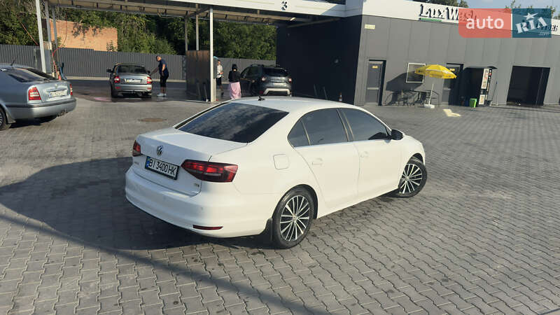 Седан Volkswagen Jetta 2016 в Полтаве