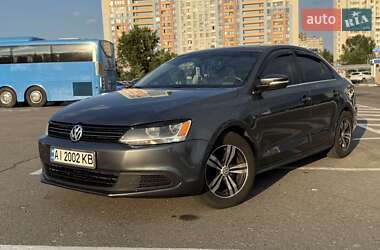 Седан Volkswagen Jetta 2013 в Києві