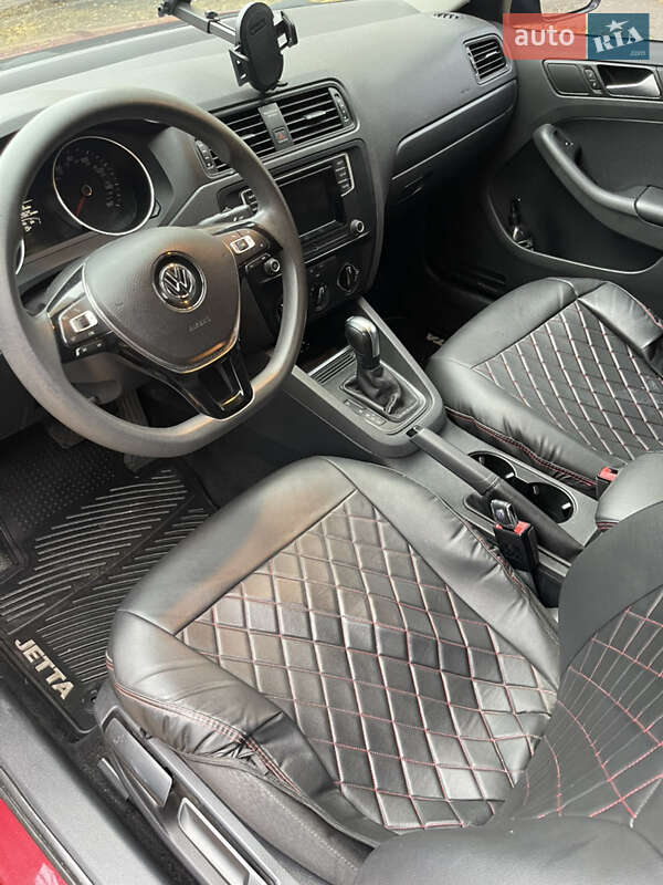 Седан Volkswagen Jetta 2016 в Харькове