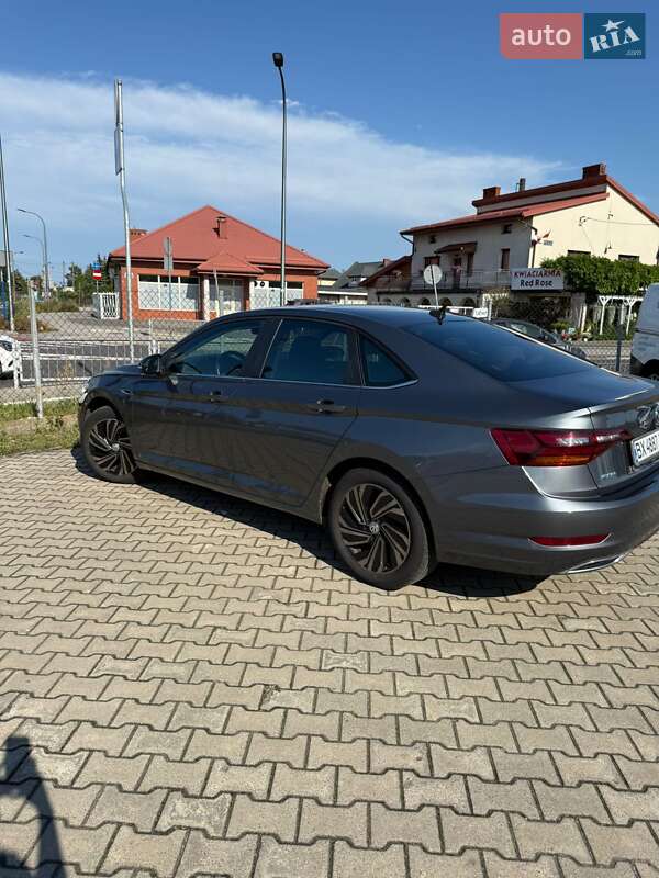 Седан Volkswagen Jetta 2018 в Хмельницькому