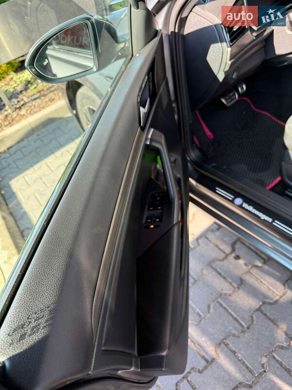 Седан Volkswagen Jetta 2018 в Хмельницькому