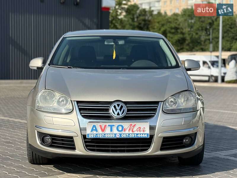 Седан Volkswagen Jetta 2008 в Кривом Роге