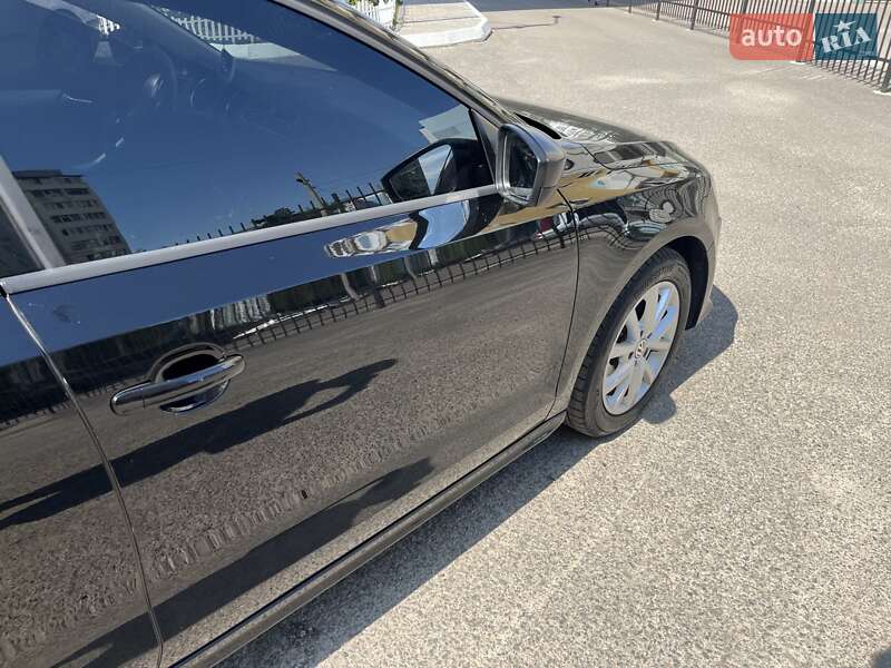 Седан Volkswagen Jetta 2015 в Черкассах