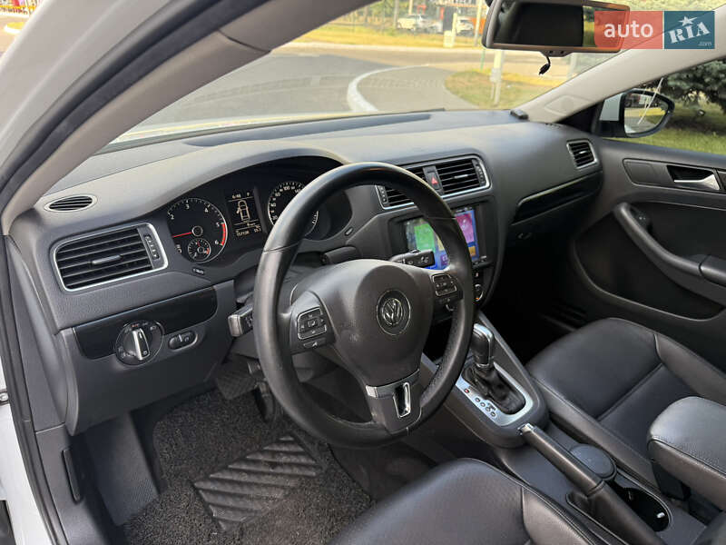 Седан Volkswagen Jetta 2015 в Одессе