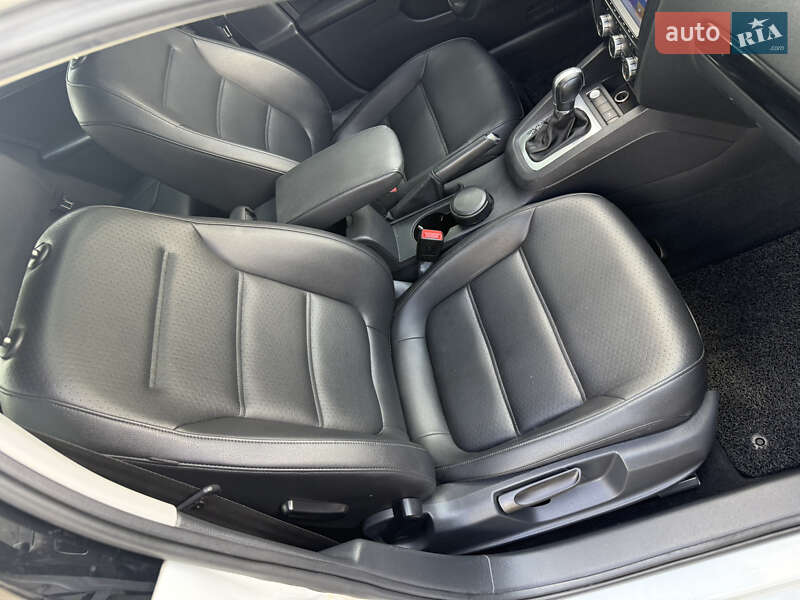 Седан Volkswagen Jetta 2015 в Одессе