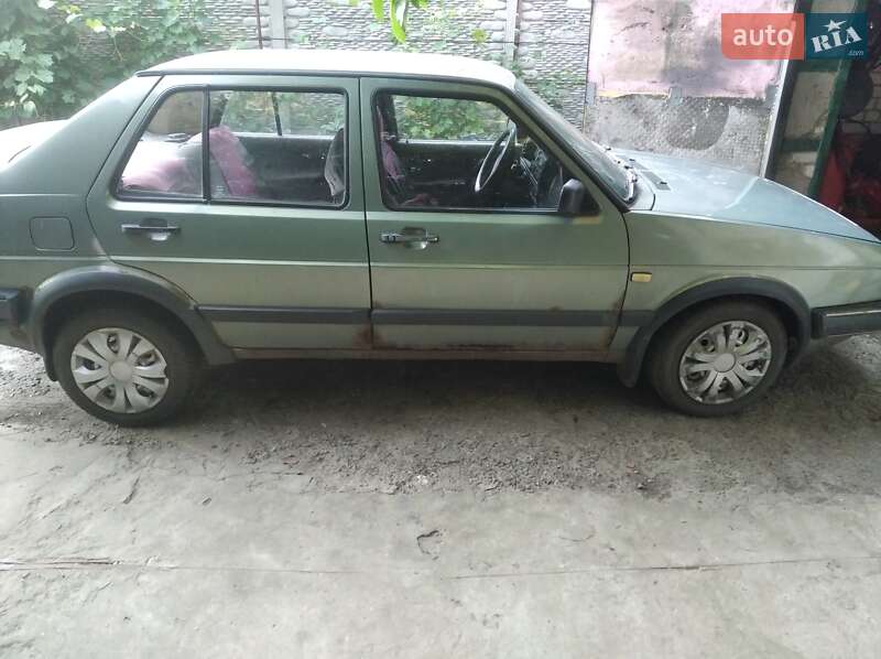 Седан Volkswagen Jetta 1987 в Чернигове