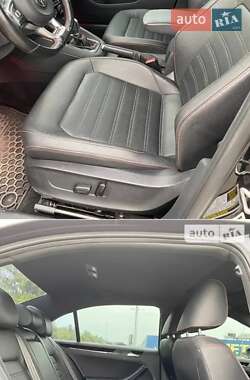 Седан Volkswagen Jetta 2016 в 