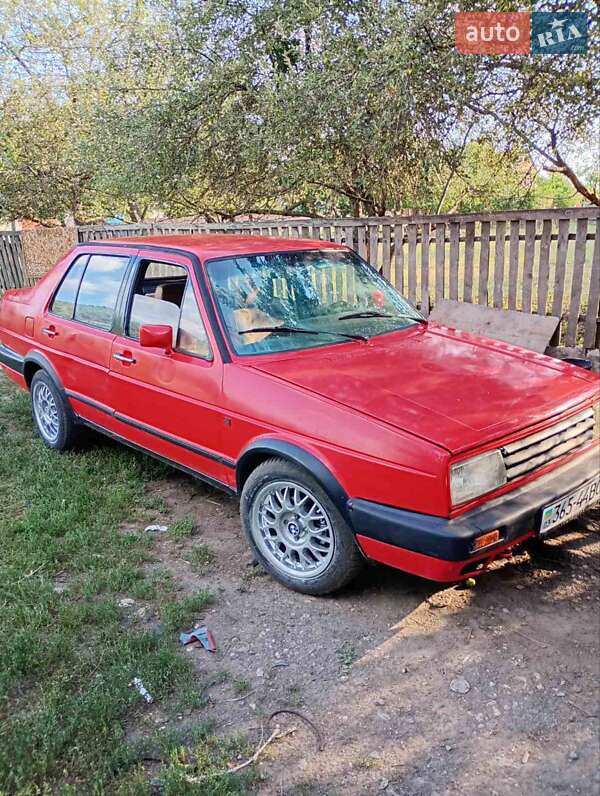 Седан Volkswagen Jetta 1984 в Шишаки