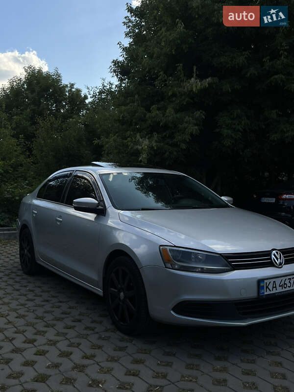 Седан Volkswagen Jetta 2010 в Борисполі