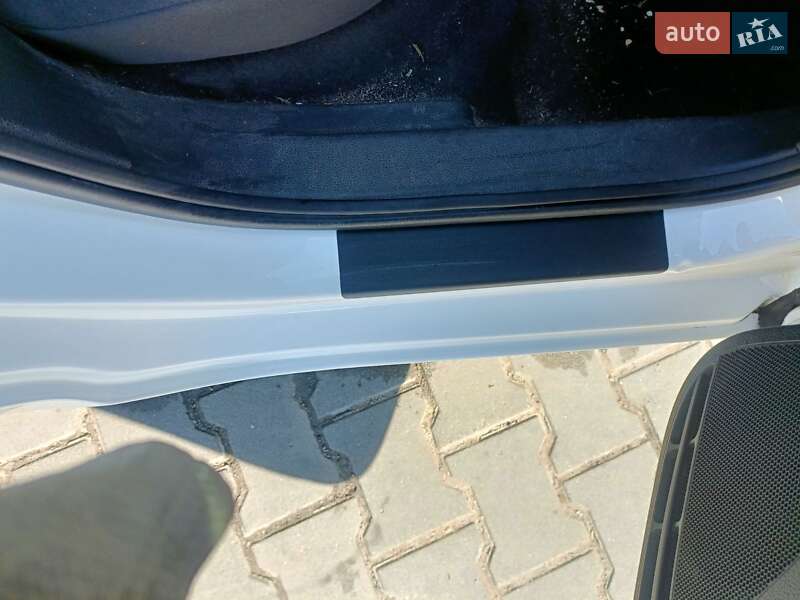 Седан Volkswagen Jetta 2012 в Василькове