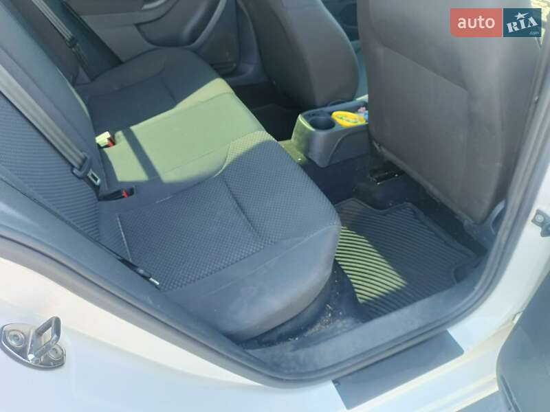 Седан Volkswagen Jetta 2012 в Василькове