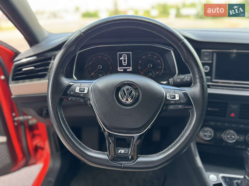 Седан Volkswagen Jetta 2018 в Киеве